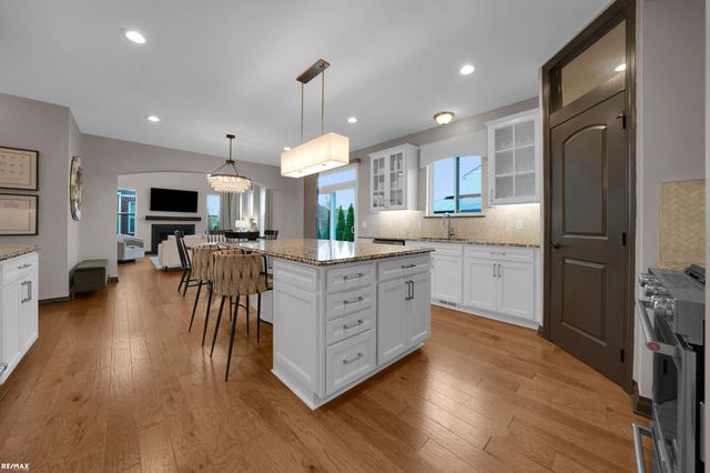55553 Morgan Drive, Macomb, MI 48042