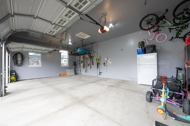 55553 Morgan Drive, Macomb, MI 48042
