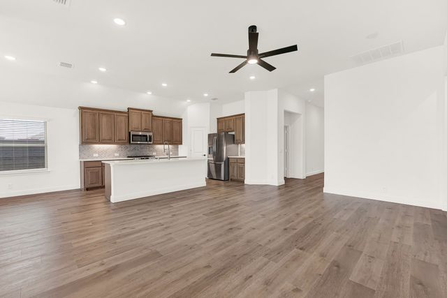 7312 Iris Road, Aubrey, TX 76227