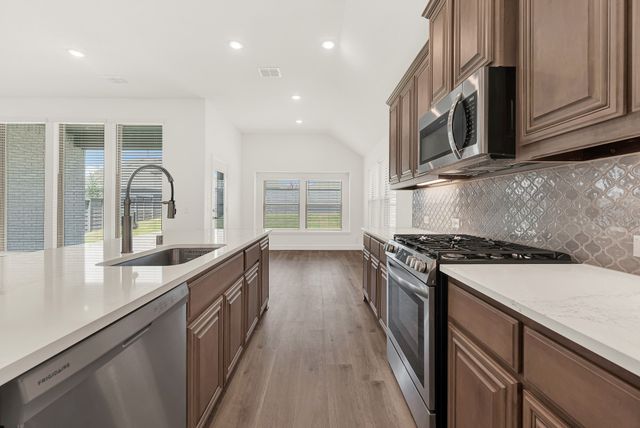 7312 Iris Road, Aubrey, TX 76227