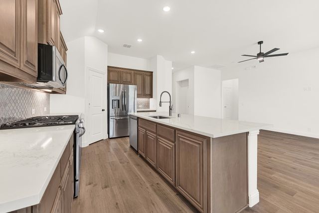 7312 Iris Road, Aubrey, TX 76227