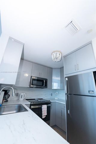 5445 Collins Ave BAY21, Miami Beach, FL 33140