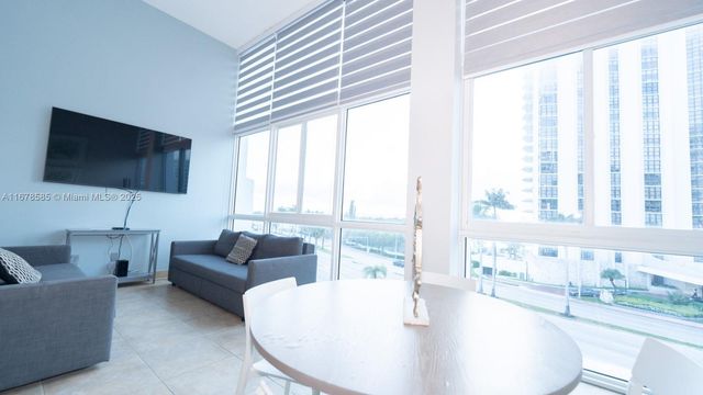 5445 Collins Ave BAY21, Miami Beach, FL 33140