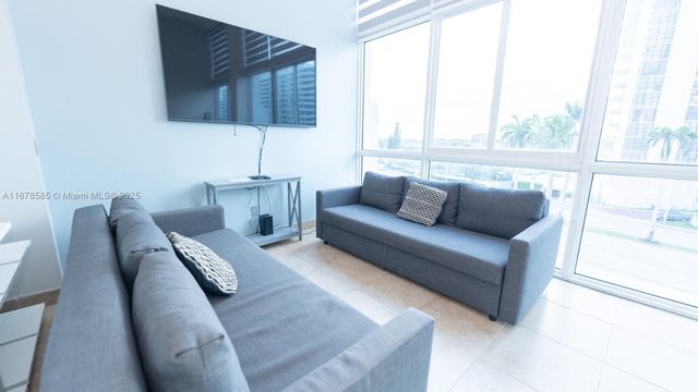 5445 Collins Ave BAY21, Miami Beach, FL 33140