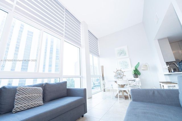 5445 Collins Ave BAY21, Miami Beach, FL 33140