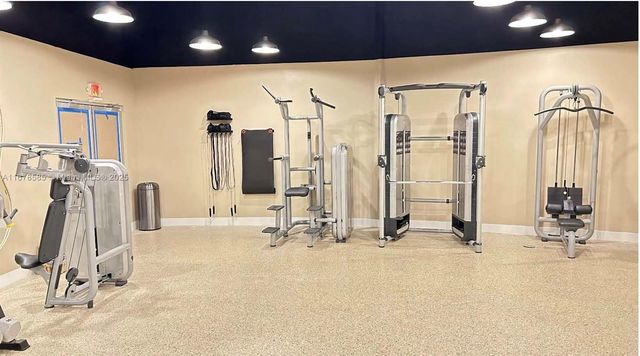 5445 Collins Ave BAY21, Miami Beach, FL 33140