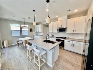 643 Solar Citrine Street, Las Vegas, NV 89138