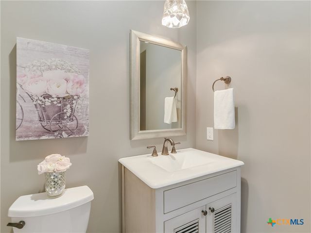 2145 San Jose Way, Canyon Lake, TX 78133