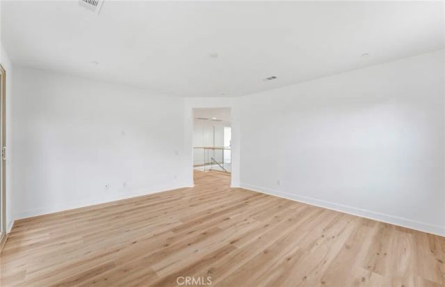 11814 Canoga Avenue, Chatsworth, CA 91311