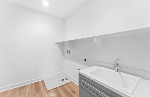 11814 Canoga Avenue, Chatsworth, CA 91311
