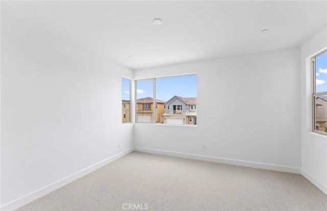 11814 Canoga Avenue, Chatsworth, CA 91311