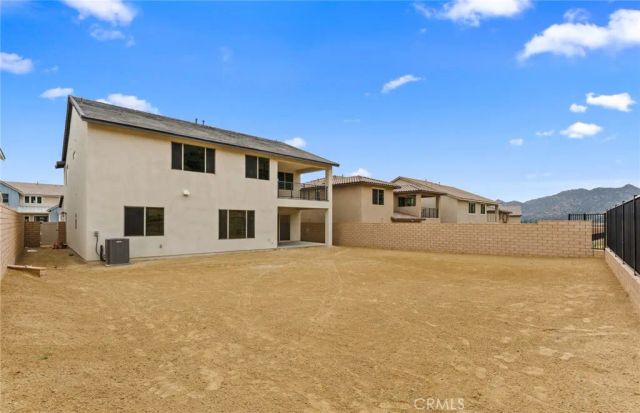 11814 Canoga Avenue, Chatsworth, CA 91311