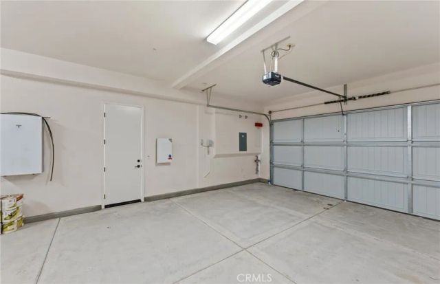 11814 Canoga Avenue, Chatsworth, CA 91311