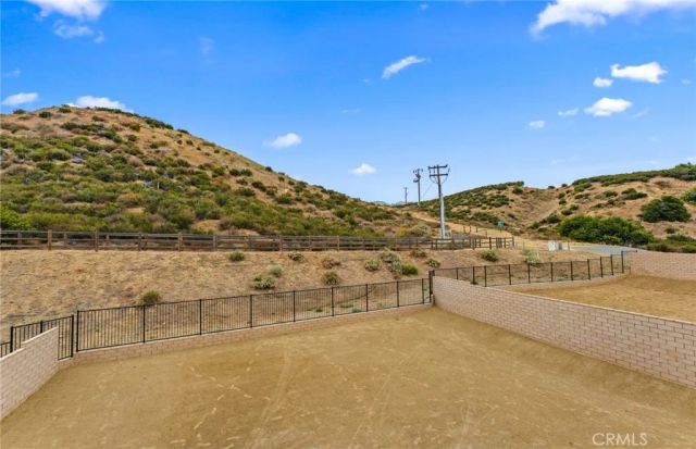 11814 Canoga Avenue, Chatsworth, CA 91311
