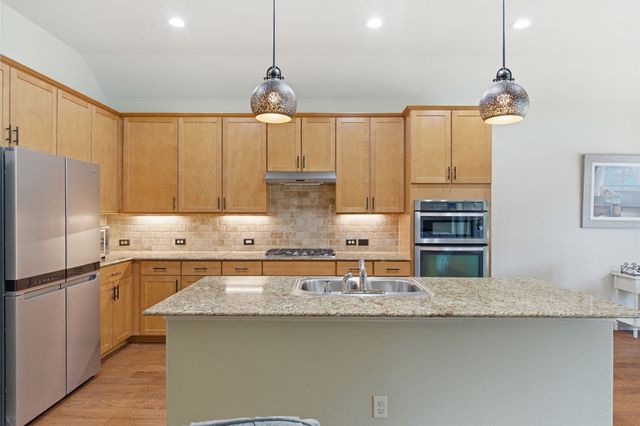 1237 Mesa Crest Drive, Fort Worth, TX 76052