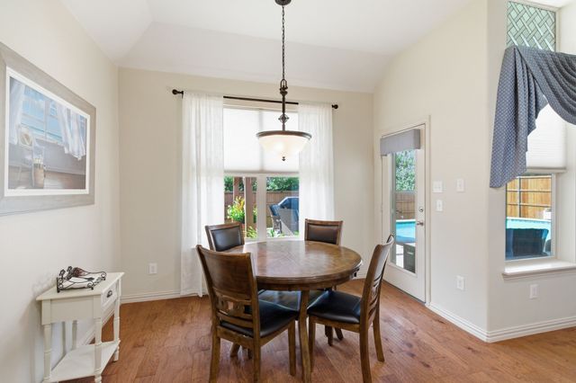 1237 Mesa Crest Drive, Fort Worth, TX 76052