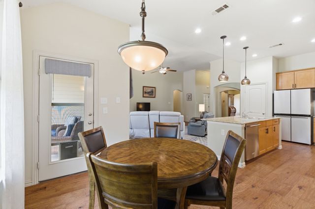 1237 Mesa Crest Drive, Fort Worth, TX 76052