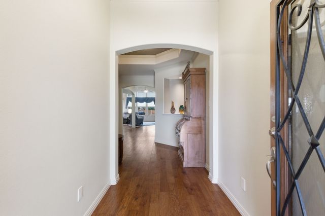 1237 Mesa Crest Drive, Fort Worth, TX 76052