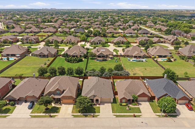 1237 Mesa Crest Drive, Fort Worth, TX 76052