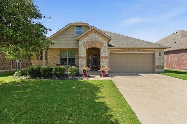 1237 Mesa Crest Drive, Fort Worth, TX 76052