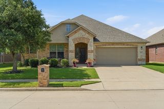 1237 Mesa Crest Drive, Fort Worth, TX 76052