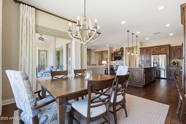 6679 S LYON Drive, Gilbert, AZ 85298