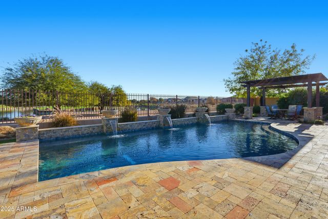 6679 S LYON Drive, Gilbert, AZ 85298