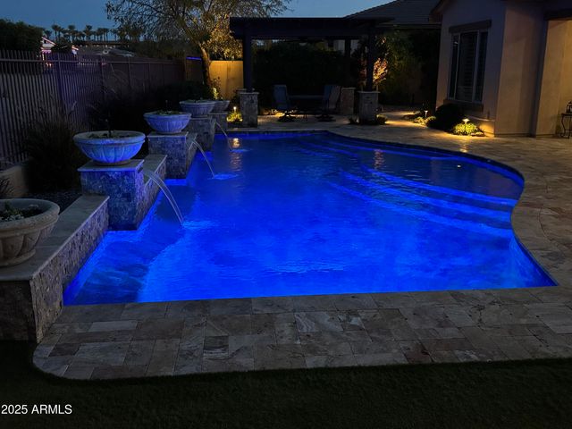 6679 S LYON Drive, Gilbert, AZ 85298