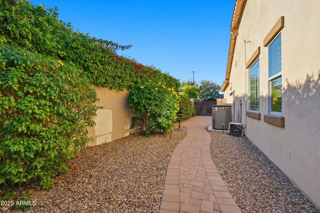 6679 S LYON Drive, Gilbert, AZ 85298