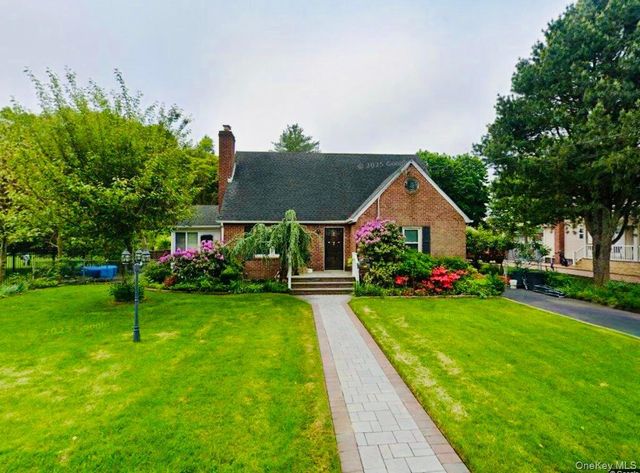 544 Birch Street, West Hempstead, NY 11552