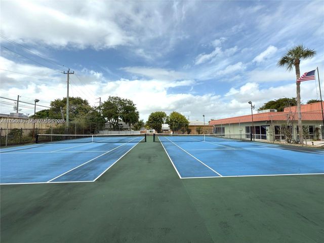 805 W Oakland Park Boulevard D19, Oakland Park, FL 33311