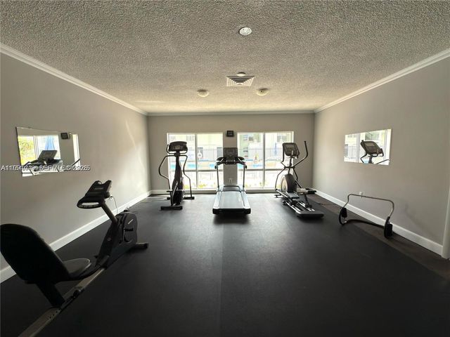 805 W Oakland Park Boulevard D19, Oakland Park, FL 33311