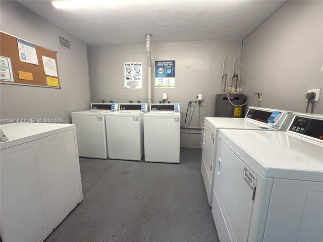 805 W Oakland Park Boulevard D19, Oakland Park, FL 33311