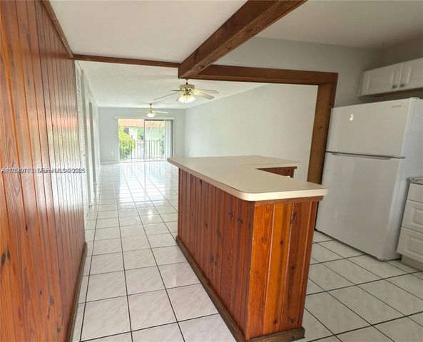 805 W Oakland Park Boulevard D19, Oakland Park, FL 33311