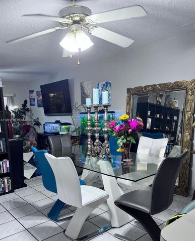 805 W Oakland Park Boulevard D19, Oakland Park, FL 33311