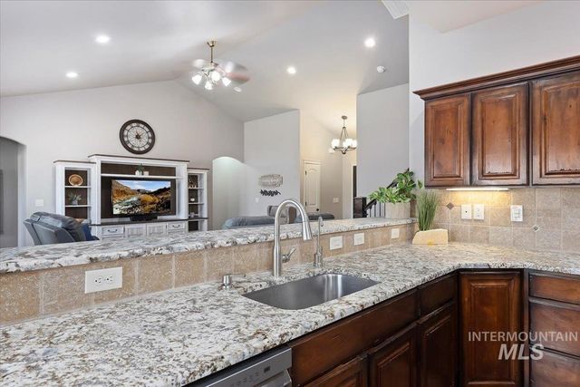 921 Ballard Ln., Kimberly, ID 83341