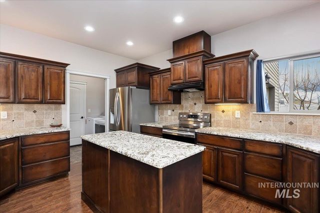 921 Ballard Ln., Kimberly, ID 83341