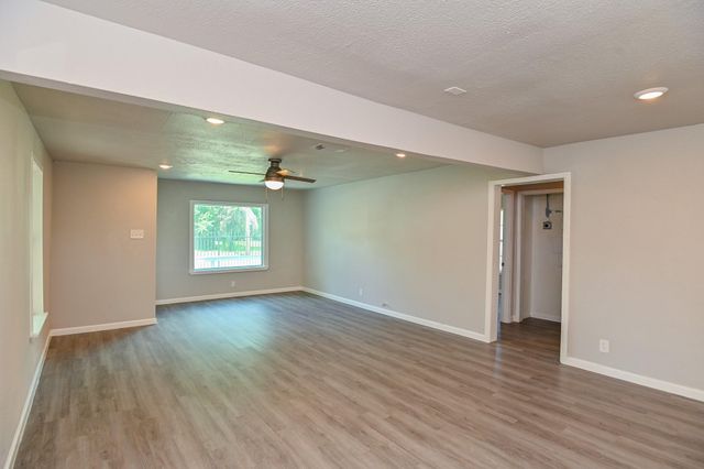 4714 Nichols Street, Houston, TX 77020