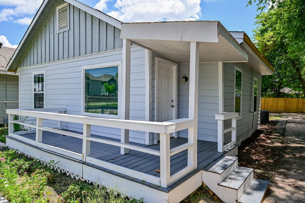 4714 Nichols Street, Houston, TX 77020