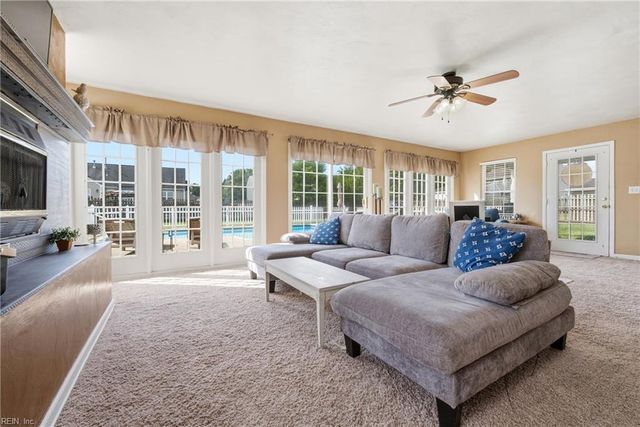 3102 Caroline CRES, Suffolk, VA 23435