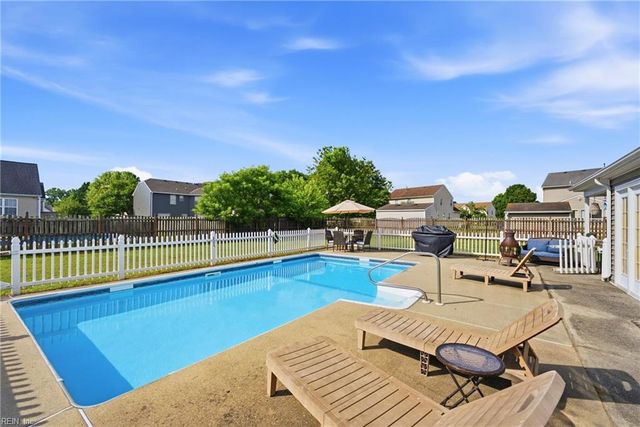 3102 Caroline CRES, Suffolk, VA 23435