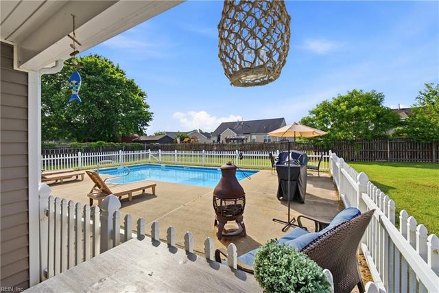3102 Caroline CRES, Suffolk, VA 23435