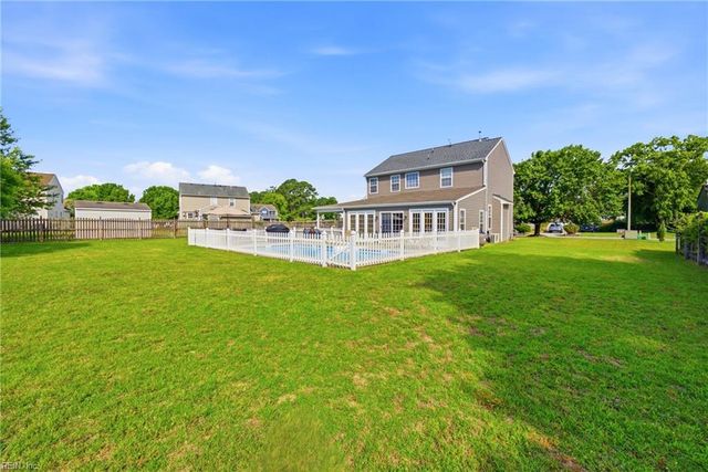 3102 Caroline CRES, Suffolk, VA 23435