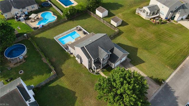 3102 Caroline CRES, Suffolk, VA 23435