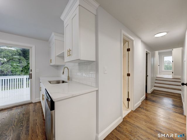 11 Cheshire Road, Prospect, CT 06712