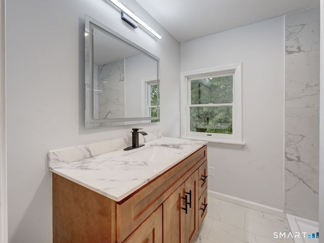 11 Cheshire Road, Prospect, CT 06712
