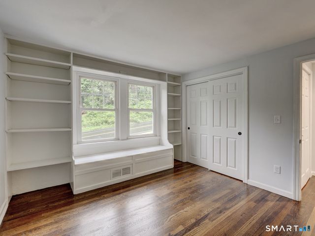 11 Cheshire Road, Prospect, CT 06712