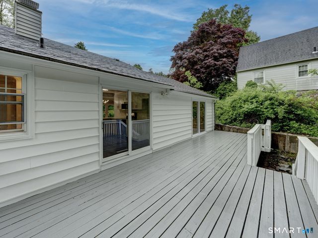 11 Cheshire Road, Prospect, CT 06712