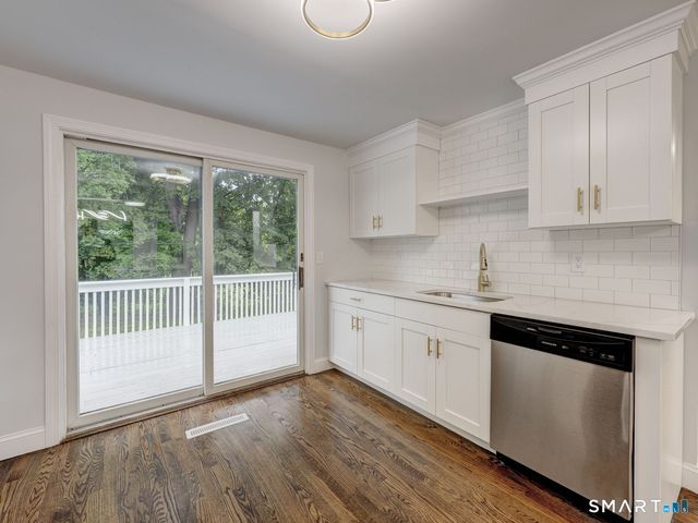 11 Cheshire Road, Prospect, CT 06712