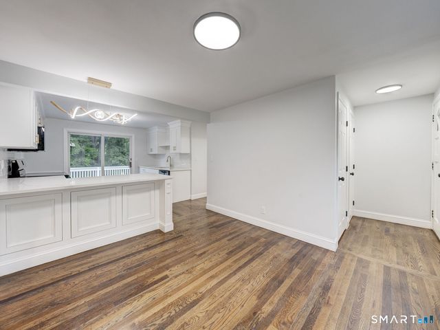 11 Cheshire Road, Prospect, CT 06712